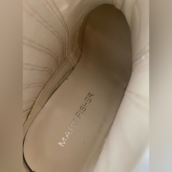 NWOT Marc Fisher Women's Matter Block Heel White Pointed Toe Booties Ankle Boots - Picture 9 of 12